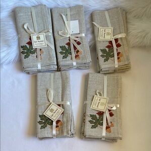 Home wear. 18inx18in. Napkins set of 20